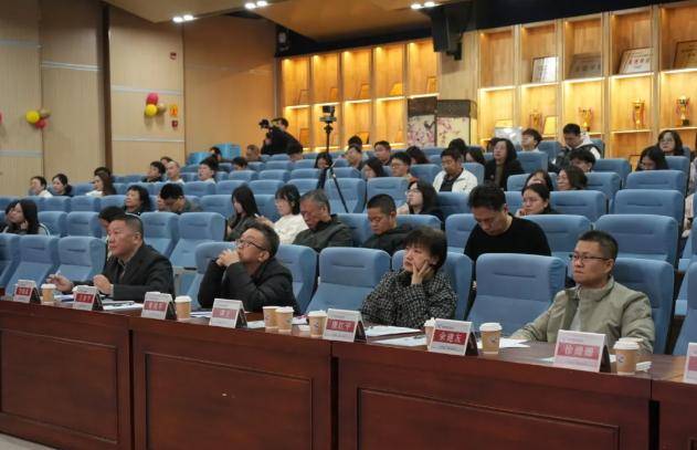 南山區“素養課堂”共同體第六小組研討活動在南油小學召開